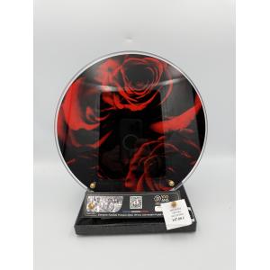 Plaque funéraire ronde en plexi imprimé décor roses rouges socle granit noir