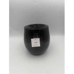 Vase en granit noir de forme arrondie