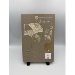 Plaque funéraire en céramique beige motif feuilles dorées “Souvenir”